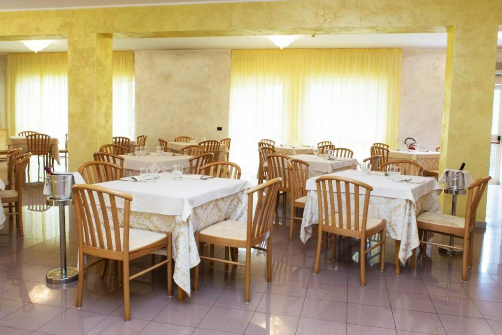 Hotel Parthenius Cirella Di Diamante Buitenkant foto
